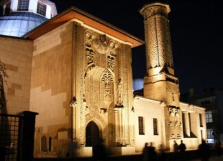 Arrival at Strigonium under Turkish Escort